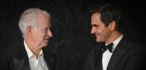 ATP > John McEnroe tranche presque au sujet du GOAT : « Même si j&rsquo;adore Roger Federer et Rafael Nadal, il faut bien reconnaître qu&rsquo;il est peut-être le meilleur joueur de tous les temps »