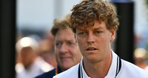Coup dur pour Jannik Sinner: toujours blessé, il met un terme à sa saison
