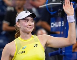 Elena Rybakina fait le point sur sa condition physique avant son premier tournoi en tant que numéro 1 mondiale