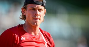 Énorme exploit belge en tennis : Zizou Bergs élimine Carlos Alcaraz et file en huitièmes de finale à Shanghai