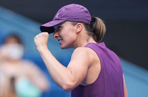 Iga Swiatek dépasse Serena Williams au classement des victoires en WTA 1000