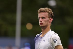 Luca Van Assche battu par Yunchaokete Bu au premier tour à Shanghai