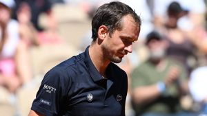Medvedev lucide face à Sinner et Alcaraz : « Les dépasser au classement ? Probablement pas »
