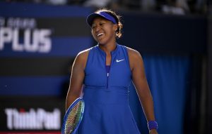 Naomi Osaka retient le positif de sa défaite dans un thriller à Pékin et plaisante sur sa « capacité d’attention »