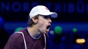 Pas de choc contre Alcaraz : Zverev sorti par De Minaur en demi-finale à Vienne