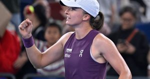 Swiatek se hisse en demi-finales à Wuhan, Svitolina cale en quarts