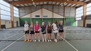 Tennis : les filles s’imposent au double,  les + de 35 ans se rebiffent