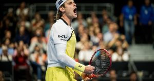 Zizou Bergs a préparé son deuxième tour en gardant un œil sur les adieux de David Goffin : « C&rsquo;est assurément un grand monsieur »