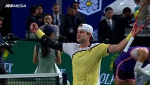 Zizou Bergs élimine Carlos Alcaraz à Shanghai en Masters 1000