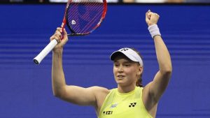l’implacable Elena Rybakina écrase Leylah Fernandez et décroche son premier titre en tant que n°1 mondiale